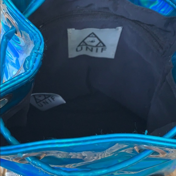❣️Sold❣️EUC Unif Quip Mini Holographic Backpack - Picture 8 of 8